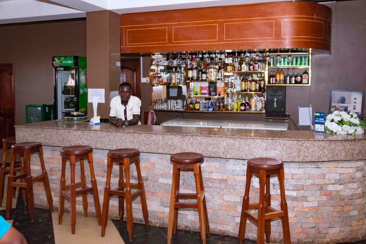 G-One Hotel Kampala Kültér fotó