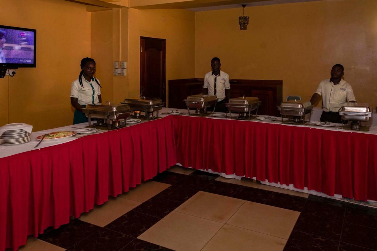 G-One Hotel Kampala Kültér fotó